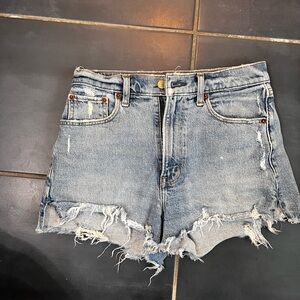 Abercrombie mom shorts 26